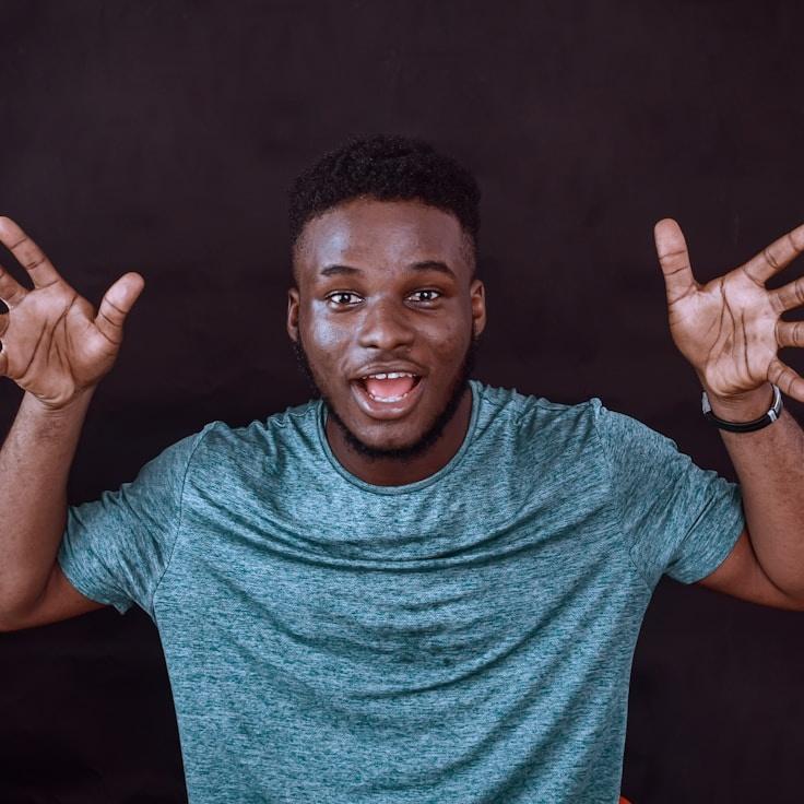 Portrait of Ananya meditation instructor